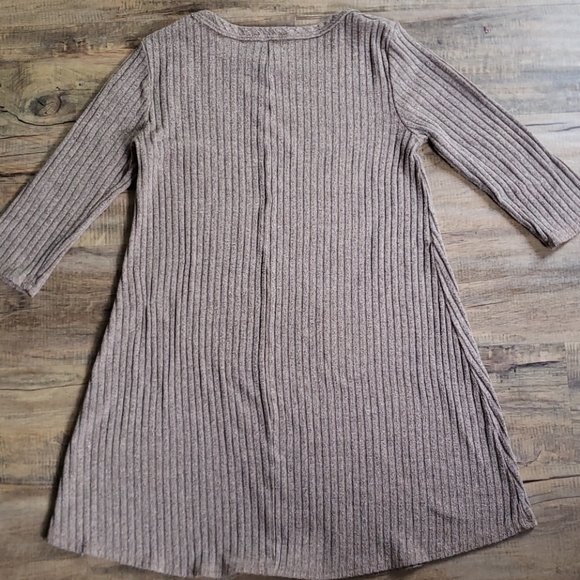 Knit 3/4 sleeve top - Picture 3 of 3